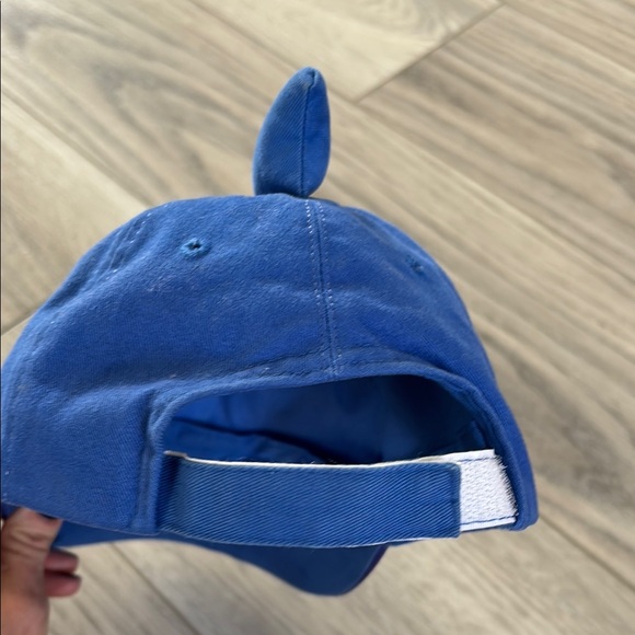 Disney Finding Nemo Shark Cap - Picture 5 of 5